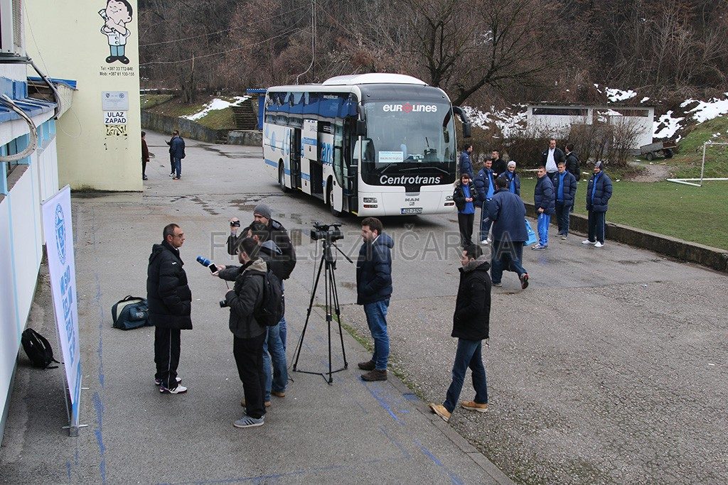 FOTO: Fudbaleri i stručni štab otputovali u Međugorje