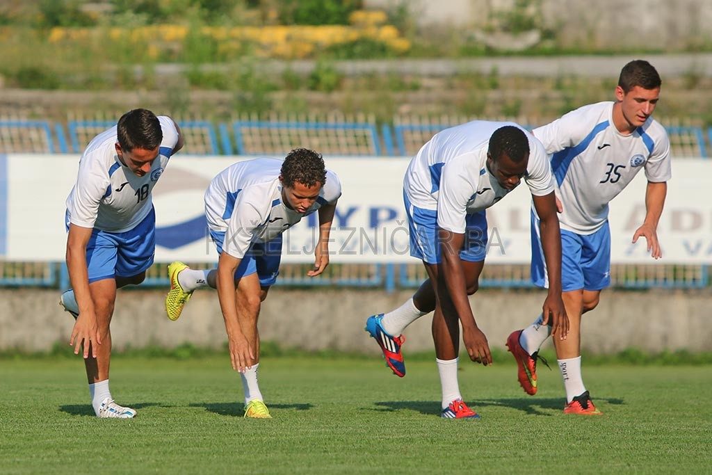 FOTO: Fudbaleri jakim intenzitetom trenirali na Grbavici