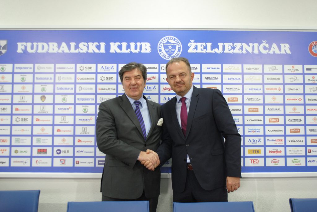 FK Radnik Bijeljina podržao izgradnju istočne tribine kupovinom desetogodišnje ulaznice
