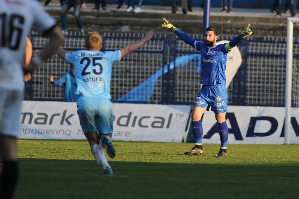 FOTO: Golom Kjosevskog u 93. minuti Plavi stigli do remija
