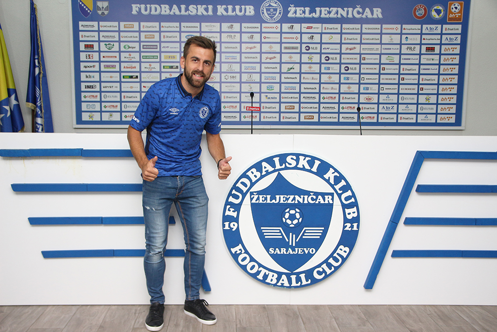 FOTO: Mladen Veselinović novi fudbaler Željezničara