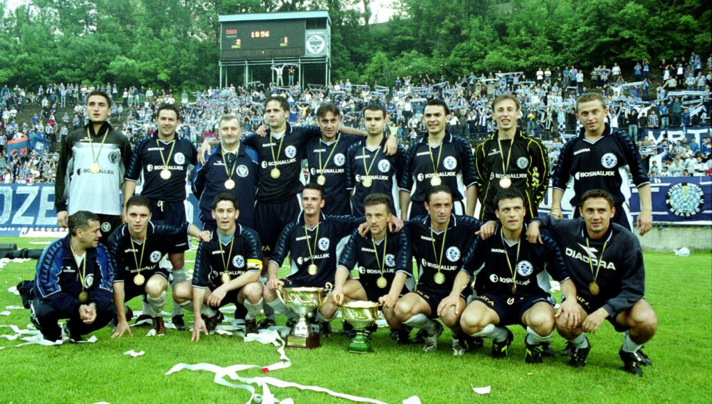 Tračnicama historije: Proslava titule 2002. i osvajanje Kupa 2011. godine